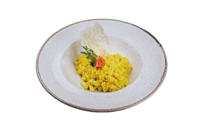 Шафраново ризото с пиле