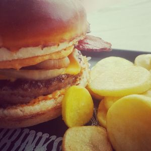 Бургер "Smoky & the Bandit"